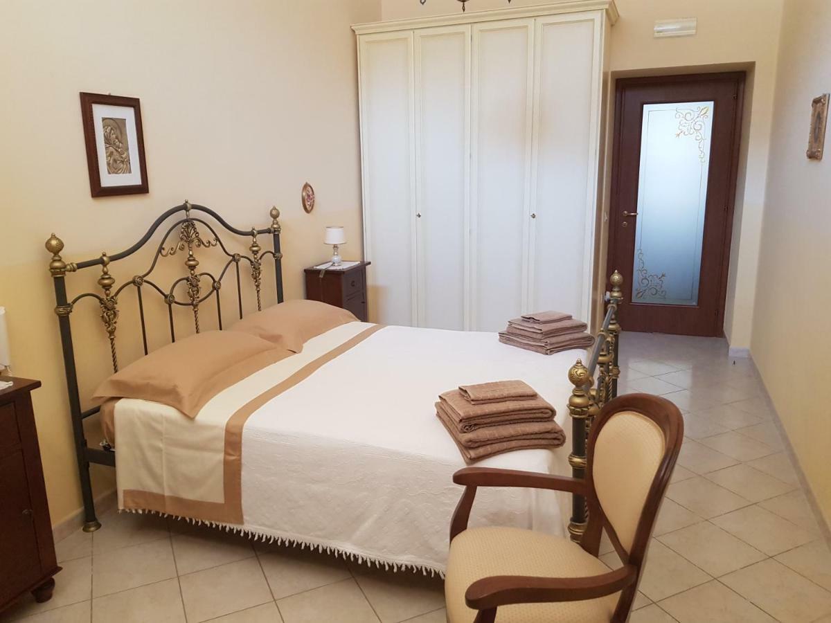 Casa Vacanza Floridia Villa Esterno foto